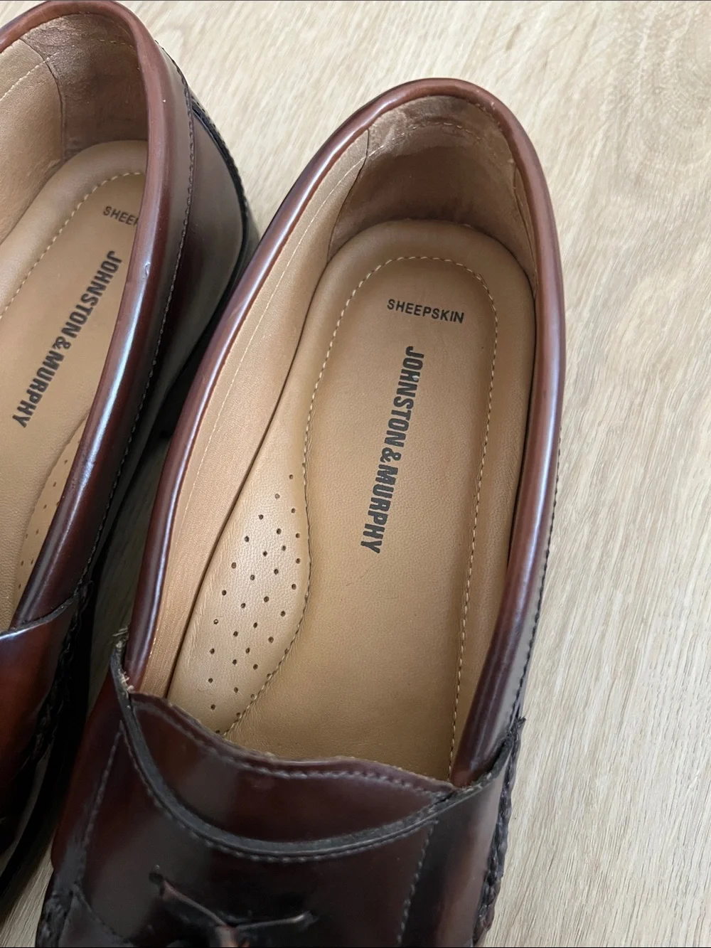 Johnston & Murphy Men's Hayes Sheepskin Tassel Loafers Burgundy Made In Brazil